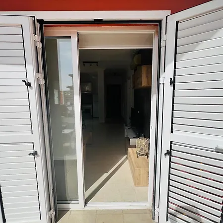 Terraza Del Sol Con Piscina En * Κανδελάρια