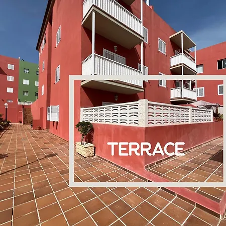 Terraza Del Sol Con Piscina En